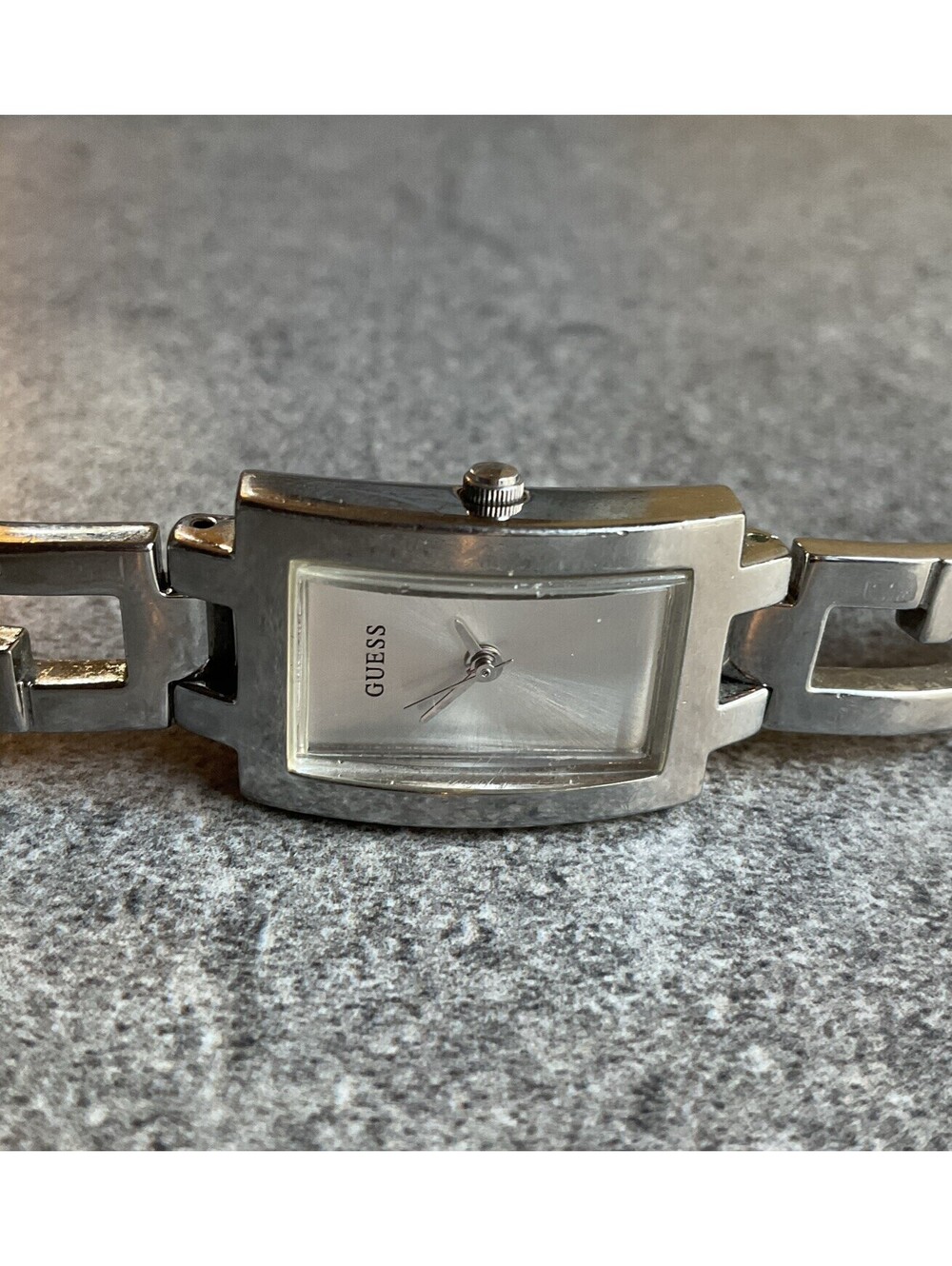 Vintage Guess Womens Tank Style Watch 17mm Stainless Steel Case 6” Band B-G